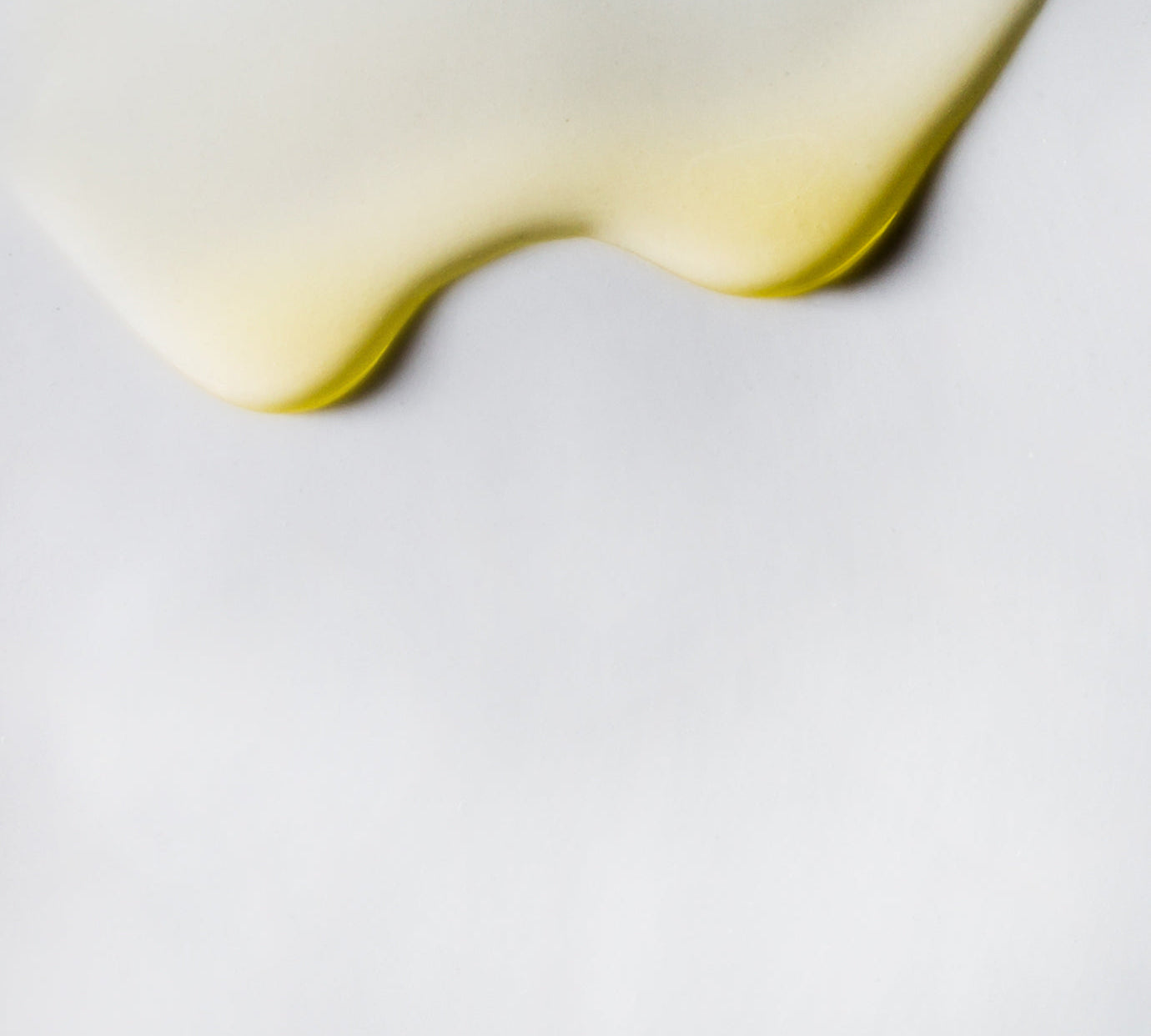 The Skincare Ingredient Pairing Guide: What to Mix, What to Skip