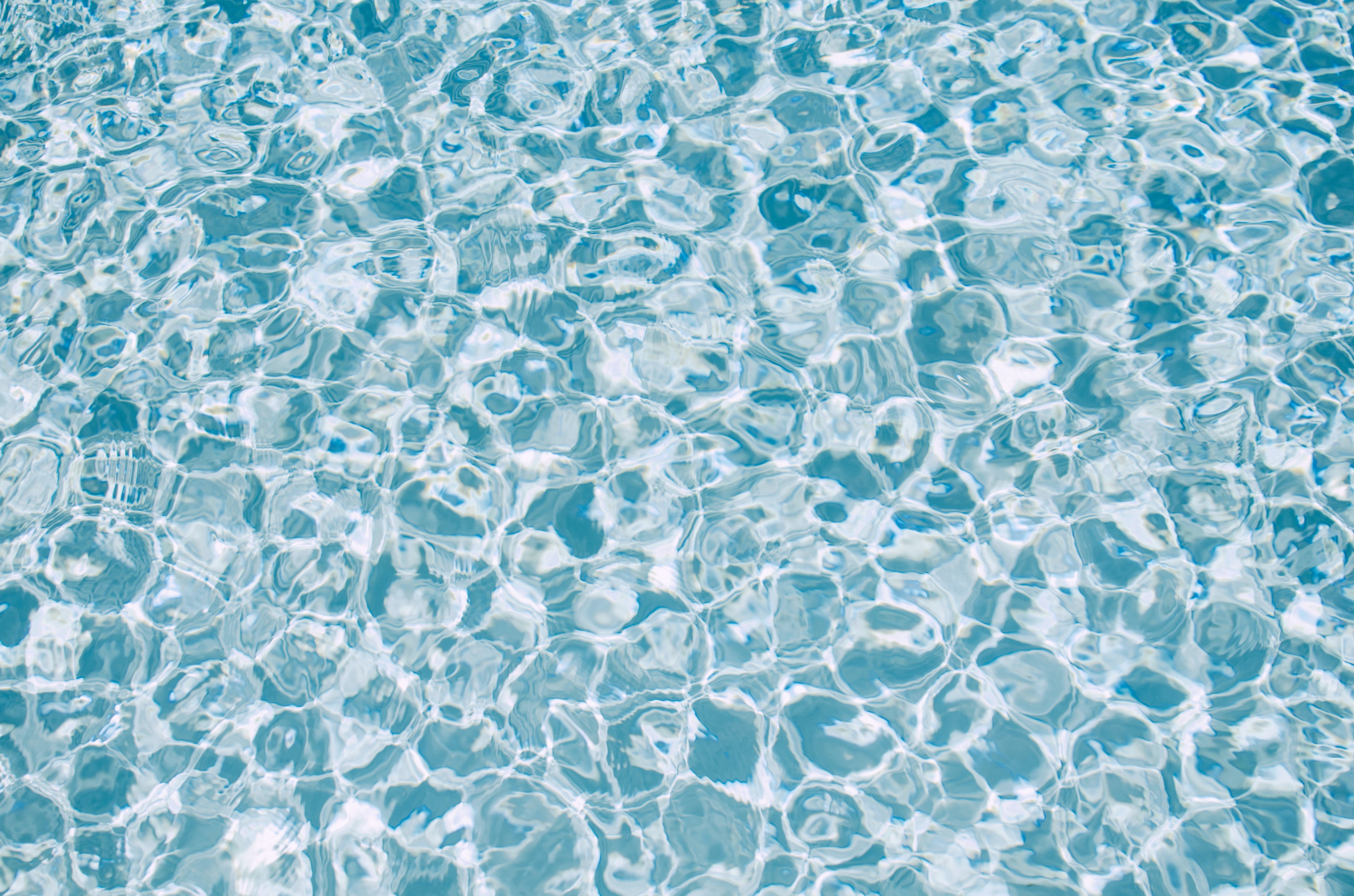 Vacation Bound? Read These 6 Skincare Tips Before You Hit the Road